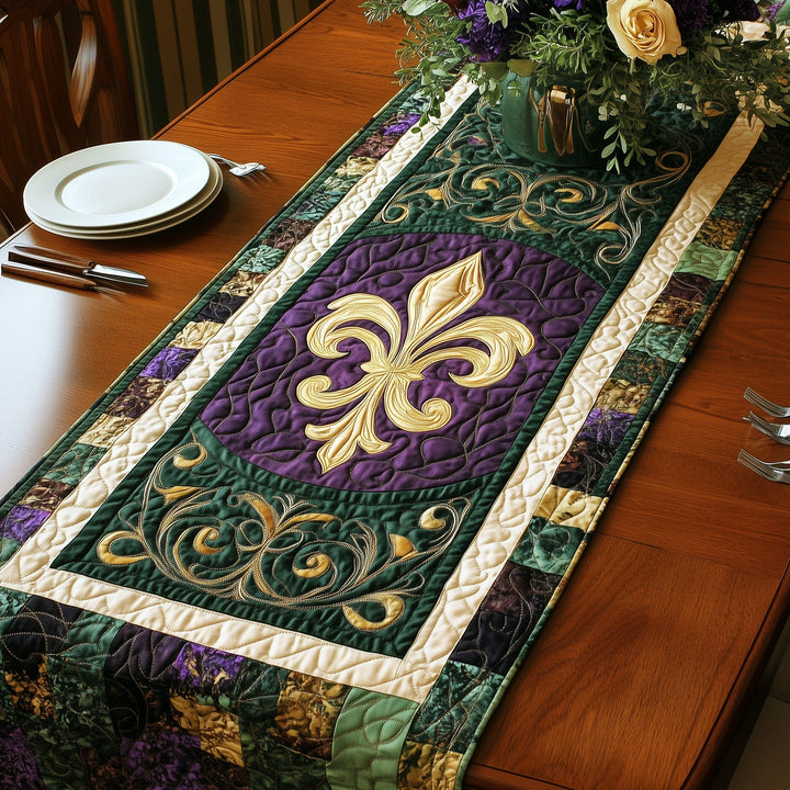 Festive Fleur de lis Quilted Table Runner GFTOHD3556