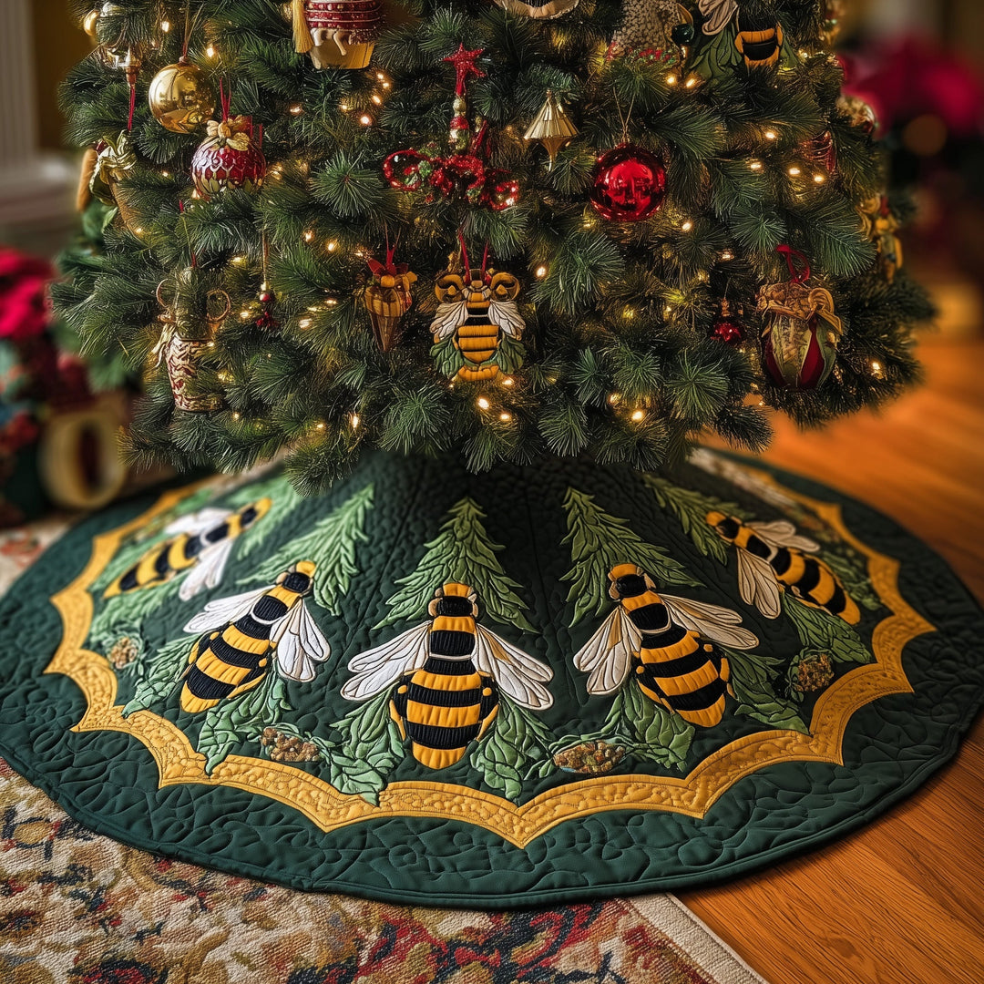Festive Bee Quilted Tree Skirt GFTONL6933
