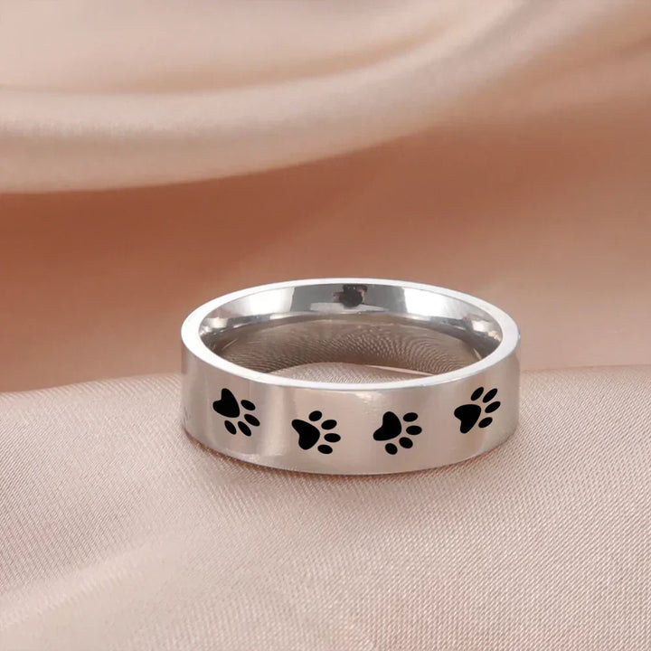 Stainless Steel Paw Ring – Symbolic Jewellery for Animal Lovers