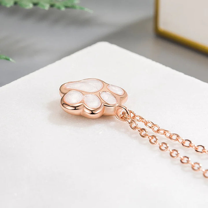 Paw Pendant Necklace – Symbolic Animal Jewellery for Women