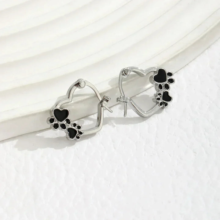 Heart-Paw Hoop Earrings – Silver Animal Motif with Black Enamel Design