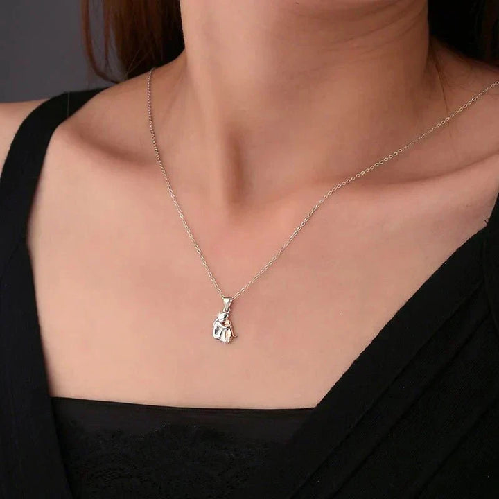 Fortuna Necklace with Dog Motif (+ Free Earrings)