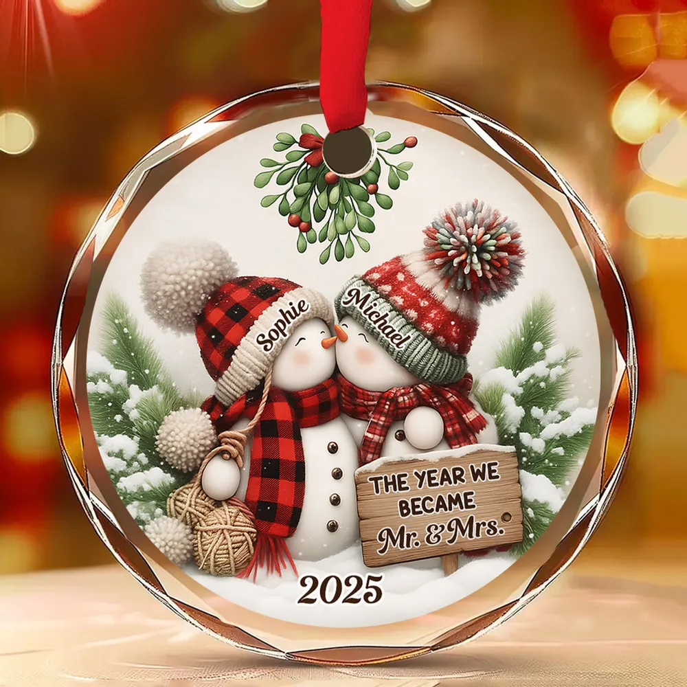 The Year We Became Mr & Mrs - Personalized Glass Ornament - Gift For Couple, Christmas, Wedding, Anniversary HH01